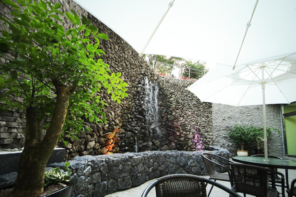 Sea View Hotel Jeju Exteriör bild